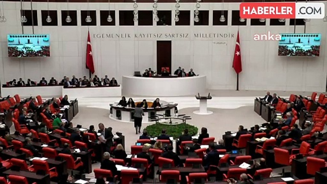 Jale Nur Süllü: "Tercihlerini Halktan Yana Kullanmayan AKP İktidarı Ne Yazık Ki Halkın Tüm Dengelerini Bozmaktadır"