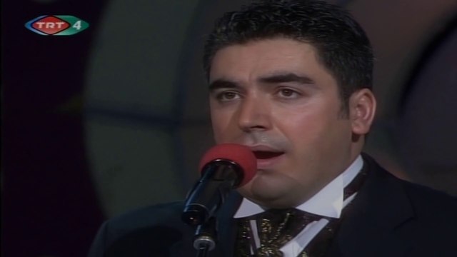 Alp Arslan / Bir sen kaldın içimde bir de o hatıralar