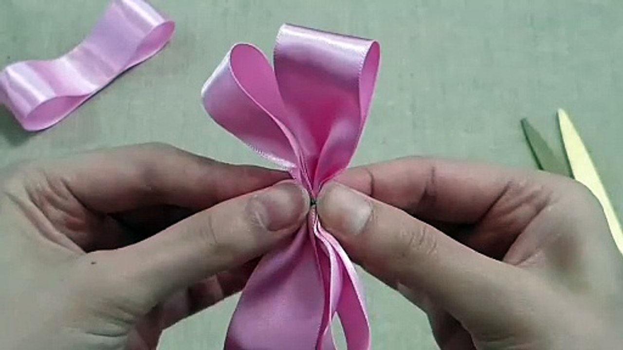 Very easy !! You can make  with ribbon at home - Gifts for customers and frie