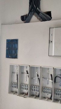 Les coffrets des compteurs d'électricité