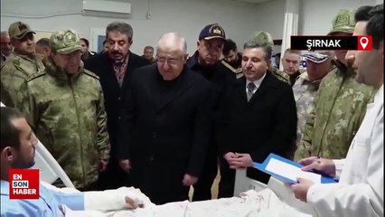 Bakan Yaşar Güler hastanede yaralı Mehmetçikler'i ziyaret etti