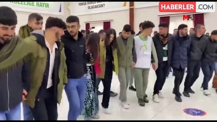 DEM Parti kongresinde teröristler için "şehit" deyip saygı duruşunda bulunan terör destekçilerine gözaltına