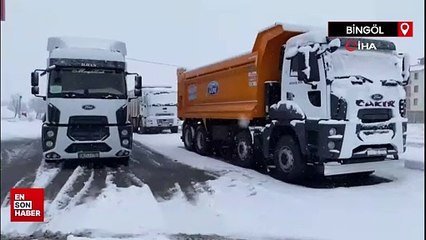 Bingöl Karlıova’da ilçe tamamen beyaza büründü