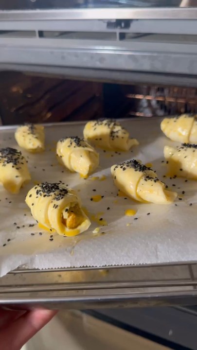 MINI CROISSANT CHICKEN CURRY  #apero #fete #recette #recipe #simple #rapide #chef #cuisine #aperitif #croissant #salé #chicken #poulet