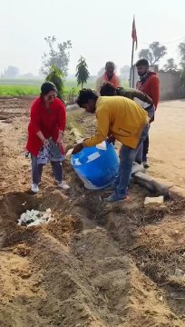 दो सौ किलो दूषित पनीर नष्ट करवाया,,,, देखें वीडियो