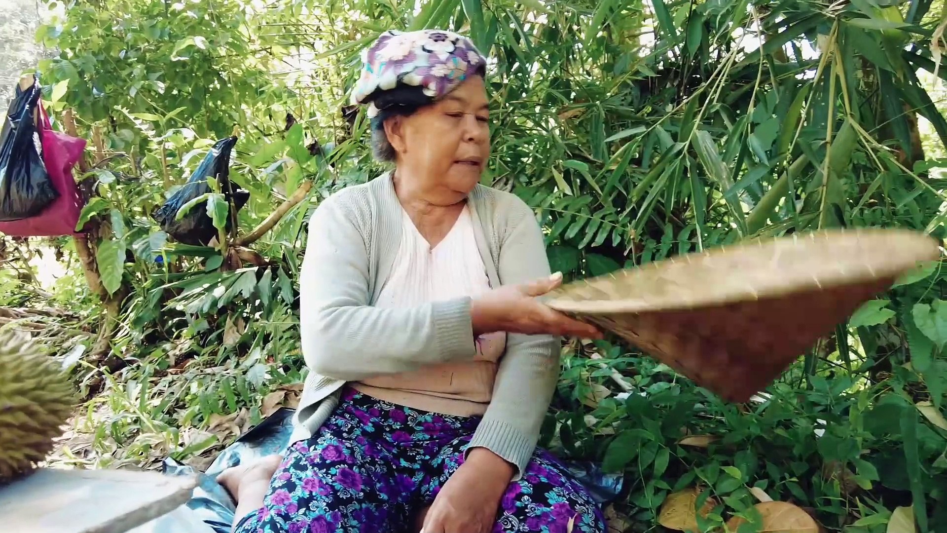 ⁣Durian Bali