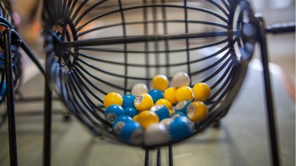 EuroDreams : la chance sourit à ce couple de retraités, qui remporte 20 000 euros par mois pendant trente ans !