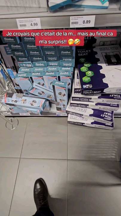 Je teste une brosse à toilette flexible  antibacterienne et avec support mural #essai #teste #action #nettoyage #brosse #toilettes #WC #cleanrite #magasinaction