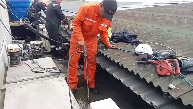 CARA MENGATASI GENTENG METAL PASIR BOCOR | JIKA ANDA SEDANG MENCARI CAT ANTI BOCOR, CAT WATERPROOF, CAT PELAPIS ANTI BOCOR, PELAPIS ANTI BOCOR, ASPAL CAIR, ASPAL CAIR CAT ANTI BOCOR, JASA WATERPROOING | SEGERA HUBUNGI KONTAK KAMI WA 0821 3435 8787