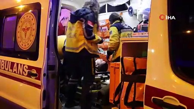 Polisin dur ihtarına uymayıp kaçan araç takla attı: 3 yaralı
