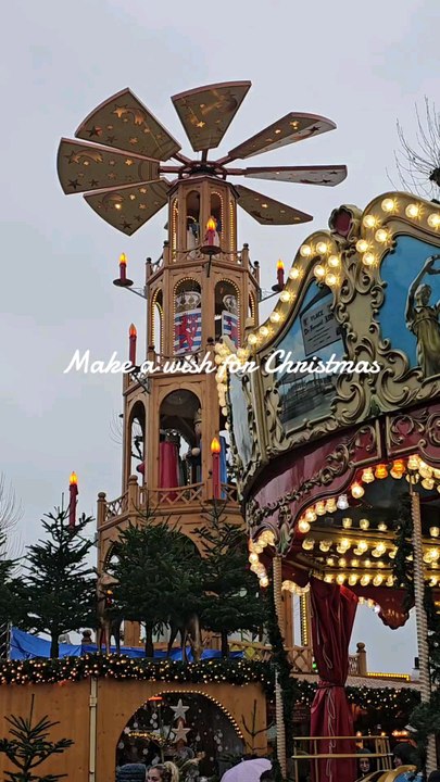 Joyeux Noël à tous. Découvrez les marchés de Noël de Luxembourg et l'ambiance festive des fêtes.