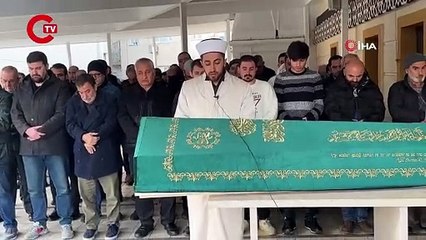 İstanbul'da sokak ortasında cinayet: Sopayla başına defalarca vurup öldürdü!