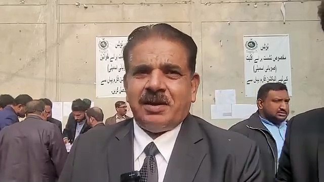 زرتاج گل نے پولیس کی دوڑیں لگوا دیں | Zartaj Gul made the police run... Nomination papers are also collected in Dera Ghazi Khan... Papers are collected in the seat of the National Assembly... Zartaj Gul should be arrested.