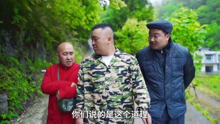 [Funny Wuxi Talk] A debt collector came to the door, trying to get his wife to pretend to be dead... - Xigua Video