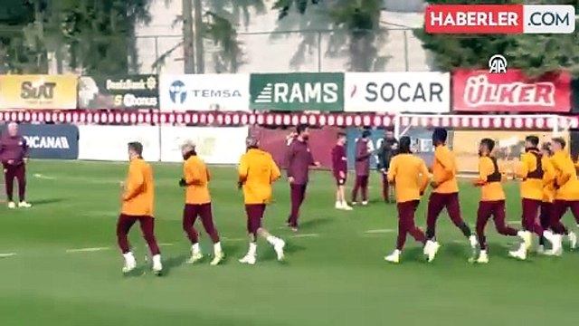 Fenerbahçe ve Galatasaray Şampiyonluk Yarışında Eşit Puanla