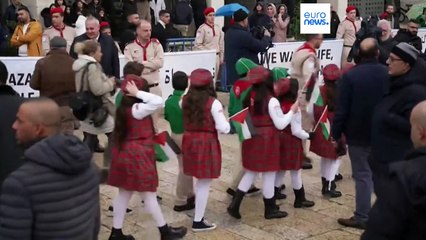 Com o "coração em Belém", Papa Francisco lamenta guerra durante a missa do galo