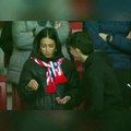 Böyle sevimli kavga görülmedi! Kadın her yerde kadın! Sevilla-Atletico Madrid maçında komik anlar…