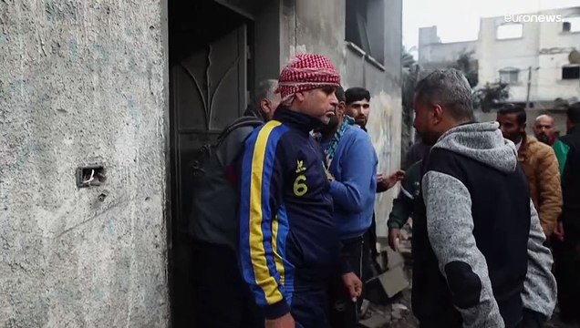 تستمر التغطية| الجيش الإسرائيلي يقصف جنوب لبنان وغاراته توقع العشرات من الفلسطينيين في قطاع غزة