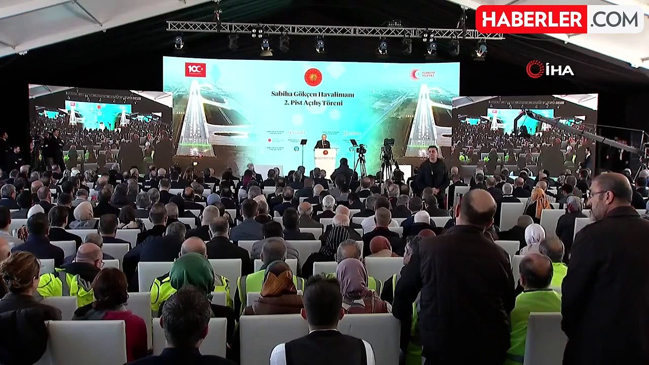 Cumhurbaşkanı Erdoğan: "Teröriste terörist dememek için 40 takla atan siyasi bukalemunların maskelerini indirmekte kararlıyız"