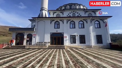 Zonguldak'ta Camiye Giren Kişi Takvim Satışlarından Elde Edilen Parayı Aldı