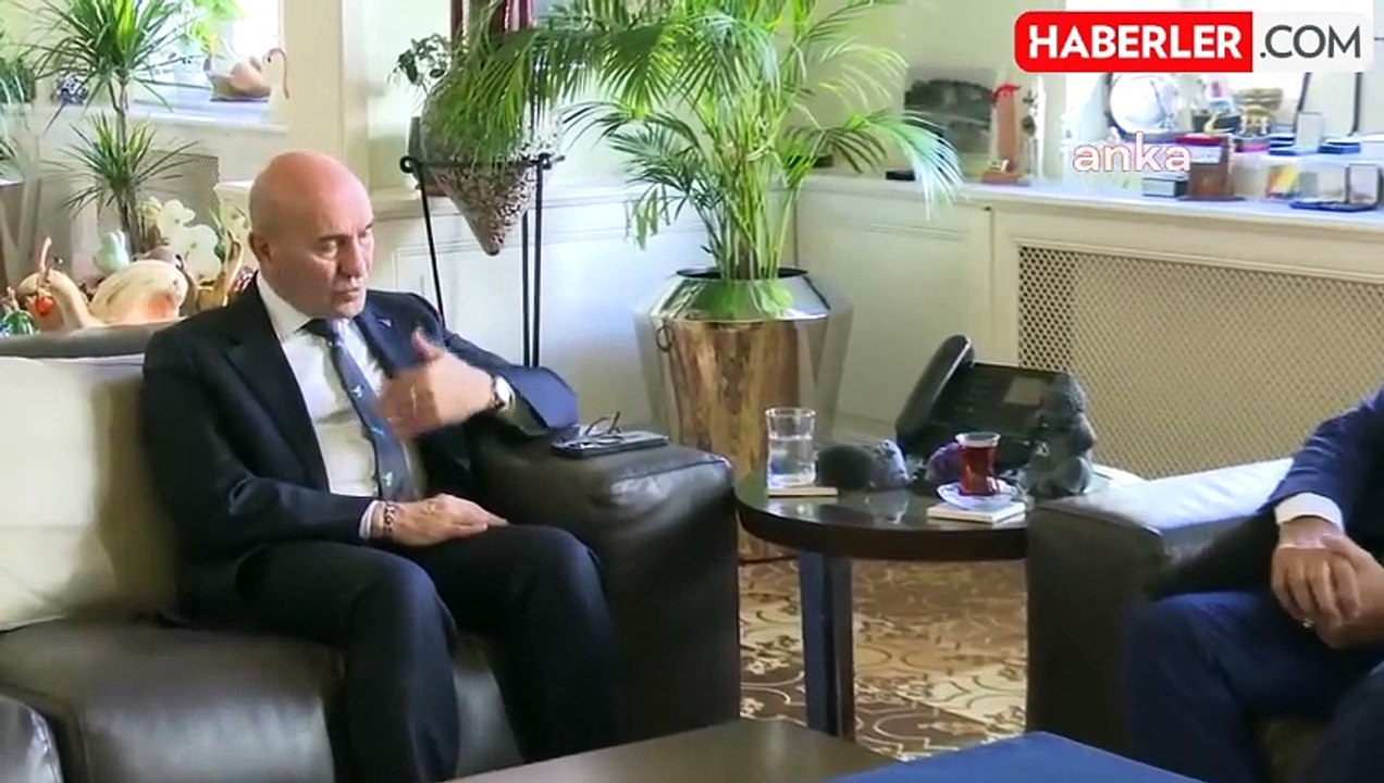 İzmir Veteriner Hekimleri Odası Başkanı Selim Özkan, İzmir Büyükşehir Belediye Başkanı Tunç Soyer'e Destek Ziyaretinde Bulundu