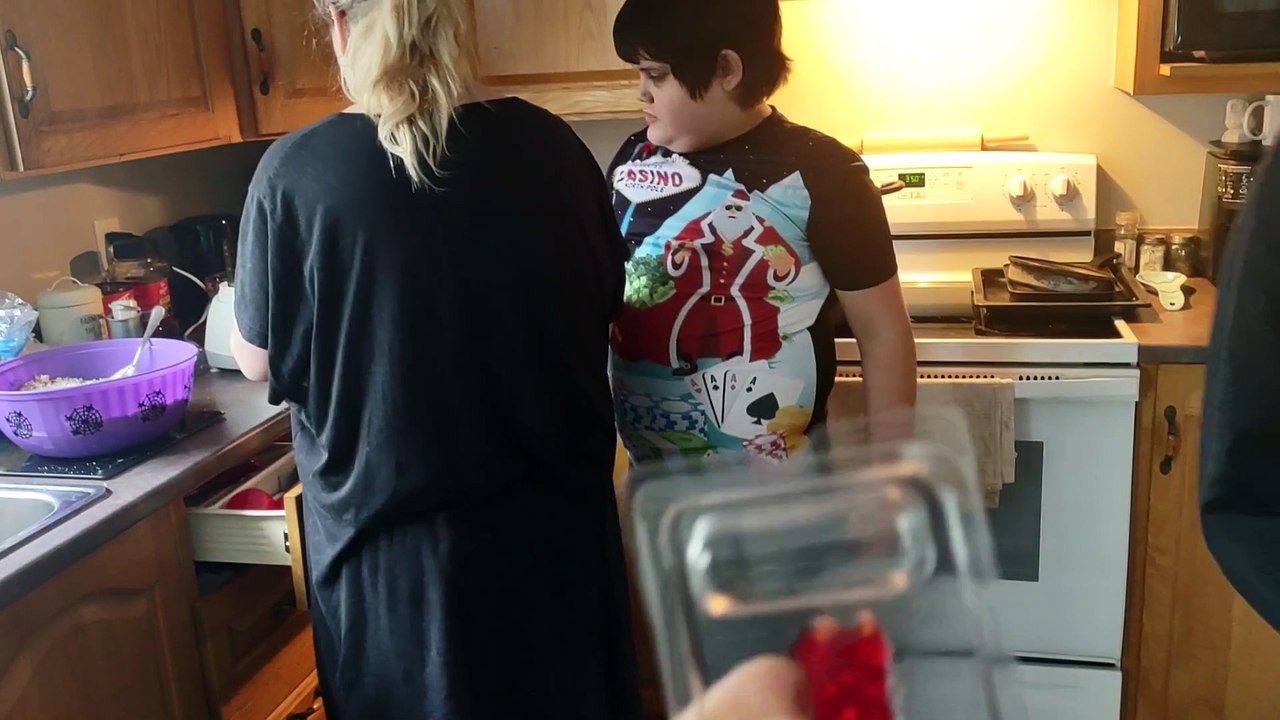 The world's hottest gummy bear (Lil' Nitro)
