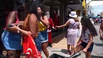 PEGADINHA - Os Melhores Sustos do Papai Noel - Santa Claus Prank