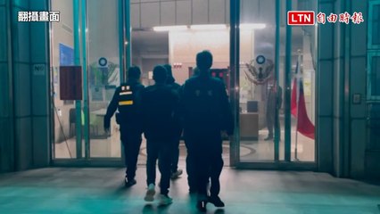 北市KTV爆5人鬥毆 20歲男揮刀砍傷2人(翻攝畫面)