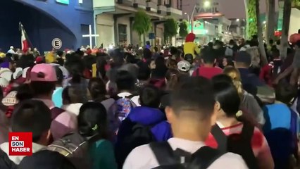 10 bin göçmen, ABD'ye doğru yola çıktı