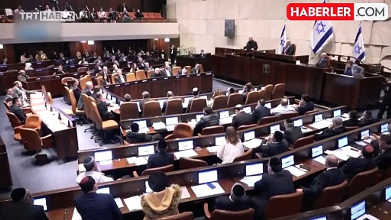 Meclis konuşmasında esirler için zaman isteyen Netanyahu'ya esir yakınlarından sert tepki: Şimdi, şimdi, şimdi