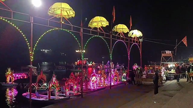 पत्रिका के 15वें स्थापना दिवस के उपलक्ष्य में गौरीघाट में नर्मदा महाआरती का आयोजन