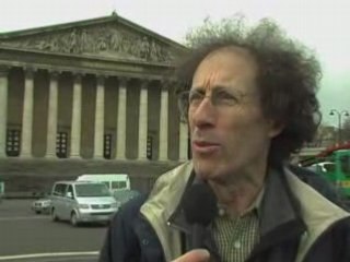 Interview d'Arnaud Apoteker sur la loi OGM