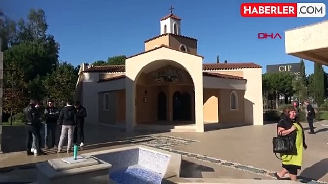 Antalya Dinler Bahçesi'nde Noel Ayini Düzenlendi