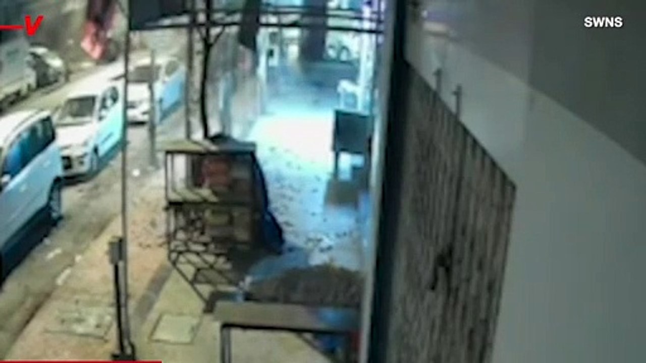 Teen Survives 140 ft Fall from 14th-Floor Window