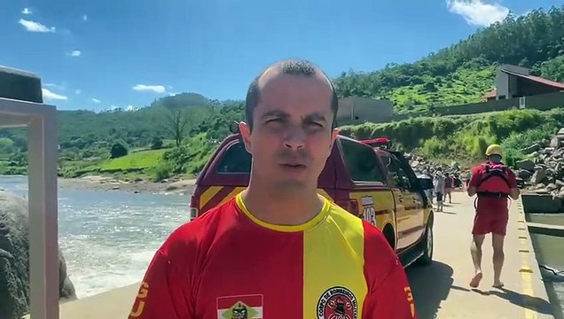 Bombeiros entram no terceiro dia de buscas por criança desaparecida em rio