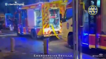 Un incendio en Sevilla provoca una veintena de atendidos y 6 evacuados