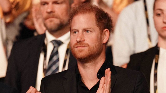 Dominic West (« The Crown ») fait des confidences sur son amitié passée avec le prince Harry