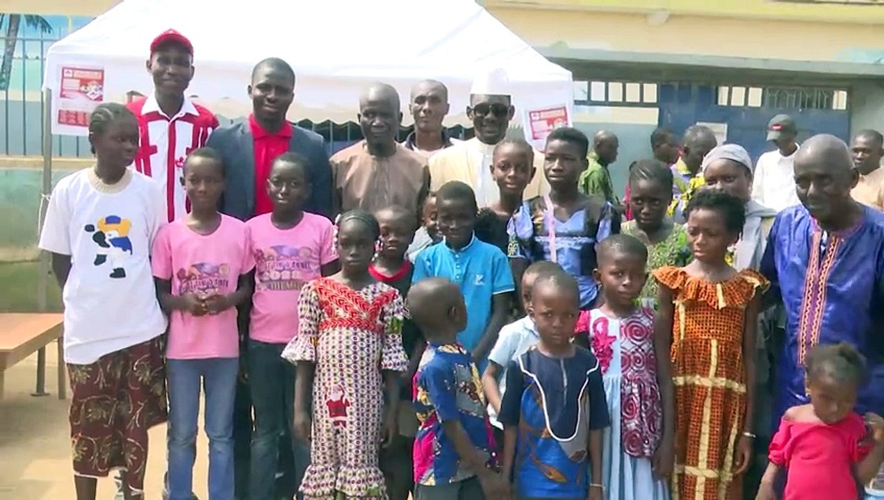 Le conseil municipal d'Abobo fait dons en vivres et en espèces aux veuves et orphelins de la commune