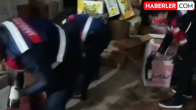 Balıkesir'de Yılbaşı Öncesi Operasyon: 2 Bin 587 Litre Sahte ve Kaçak İçki Ele Geçirildi