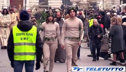 Video News - FOLLA PER IL PRESEPE VIVENTE DI OME