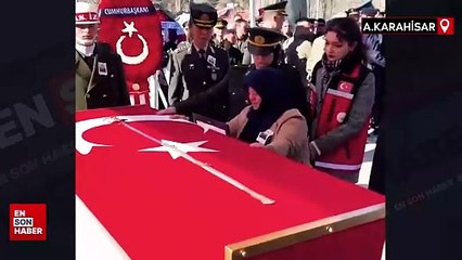 Afyonkarahisar’da şehit annesinin oğluna son vedası