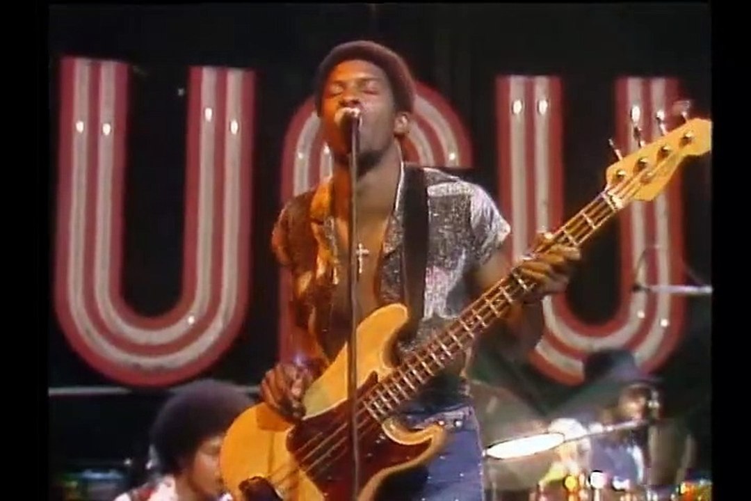 Midnight Sp: 1974 - Rufus & Chaka Khan - Tell Me Something Good