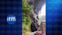 Camión explota en túnel vía al Llano