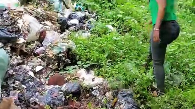 Nice... iPhone 13 & iPhone 13 Pro Max in black bag at trash