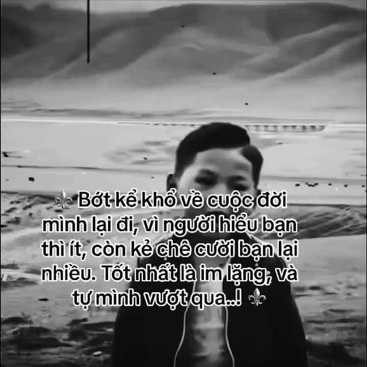 Bớt kể khổ về đời mình đi! Ngoài kia không mấy người quan tâm đâu