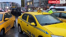 İstanbul'da bir taksici iyilik yapmak istediği kişiler tarafından gasp edilmişti: O gaspçılar yakalandı