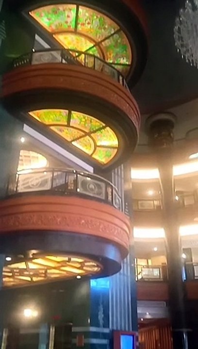 Cantiknya lobi The Rizqun International Hotel