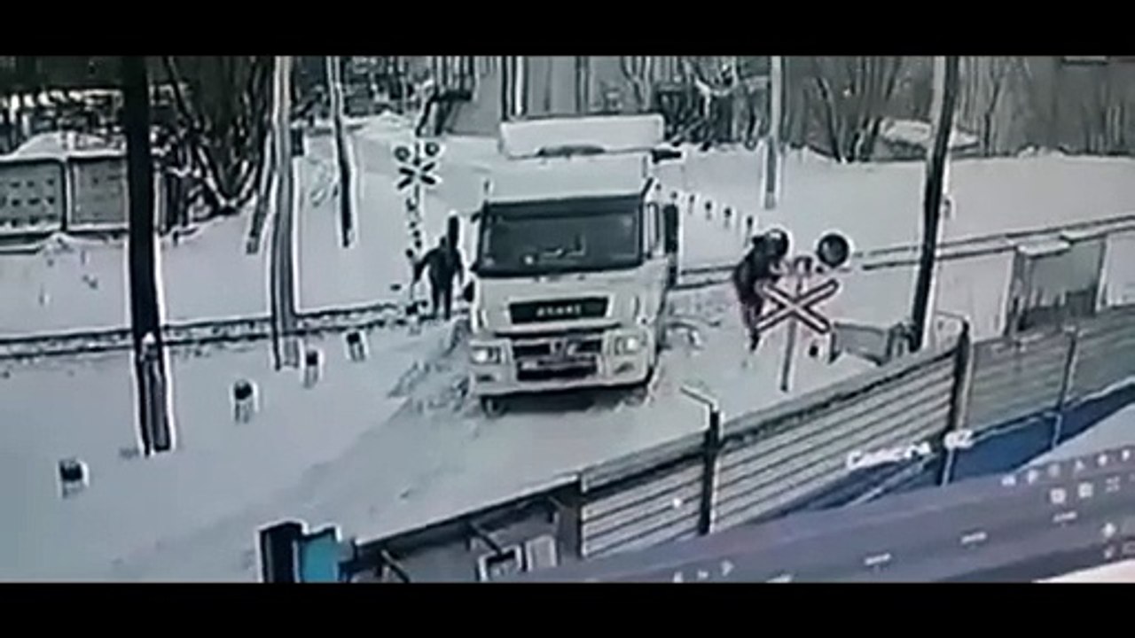 Ils sont sorti du camion juste à temps