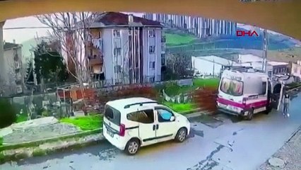 Ambulansla uyuşturucu ticareti! 4 sağlık personeli sevkiyat yaparken yakalandı