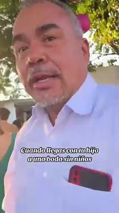 Casal impedido de entrar em casamento com o filho